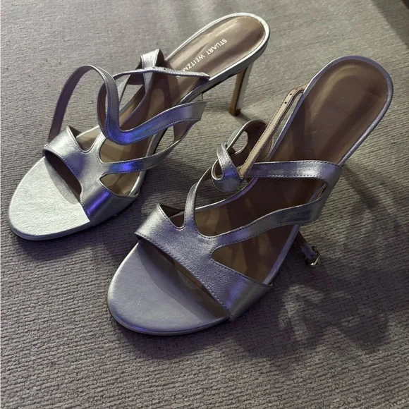 Stuart Weitzman mariposa leather silver heels - Picture 4 of 5